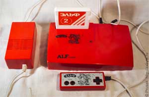 Приставка «Эльф» в полном комплекте - с джойстиком и картриджем
