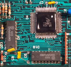 ОЗУ КР565РУ11 в приставке «Эльф»