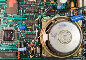 Замена штатного УНЧ в приставке «Эльф»