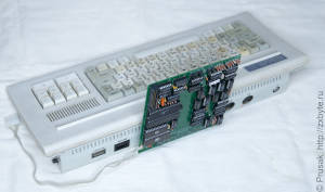 Компьютер Байт с новодельным контроллером