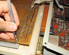 Устанавливаем клавиатуру на переднюю панель компьютера «Байт»