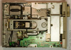 Teac FD-55GFR с платой версии 142 Teac FD-55GFR с платой версии 142