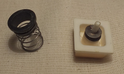 Одна клавиша от клавиатуры компьютера «Квант»