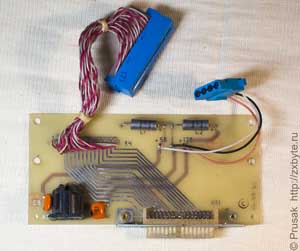 А вот сама плата с ″родным″ дисководным шлейфом