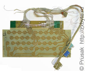 Плата клавиатуры компьютера «Ратон-9003» на мелкой логике